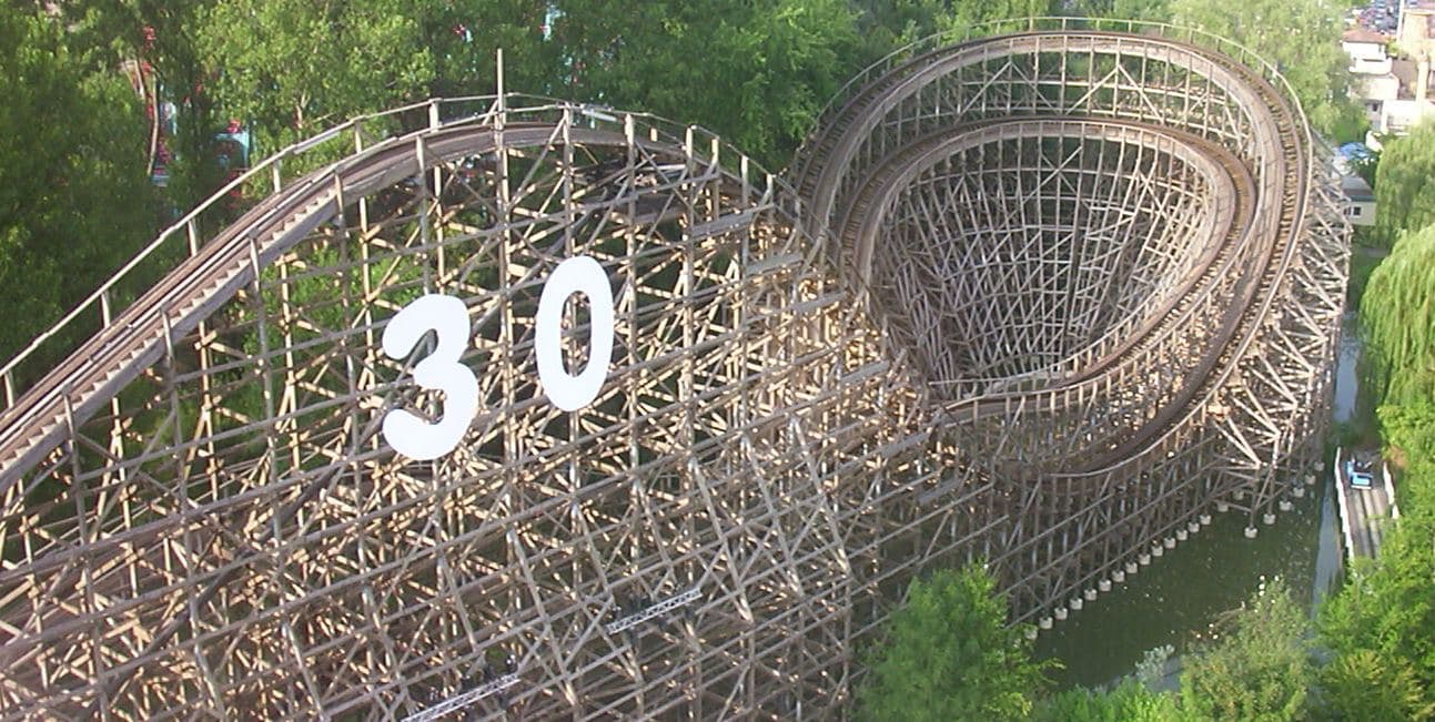 30 jaar houten achtbaan gebouwd door De Decorkliniek voor Walibi